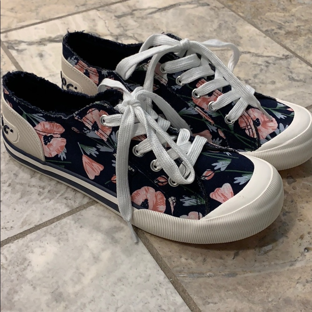 Rocket Dog Navy Floral Sneakers- New, Sz 9